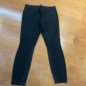 White House black market skinny leg stretchy large